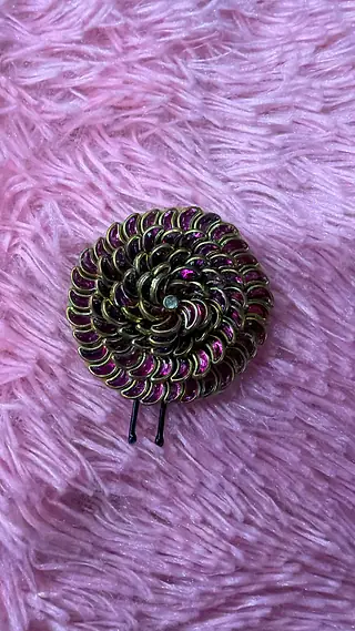Swirl Juda Pin