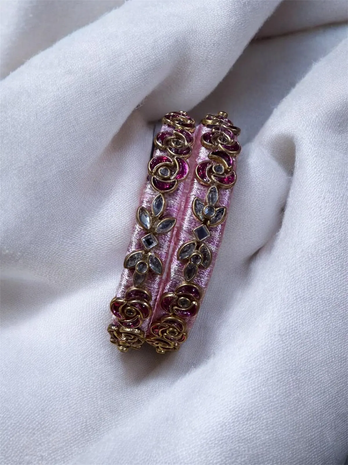 Swirl Kundan Bangles — photo 2
